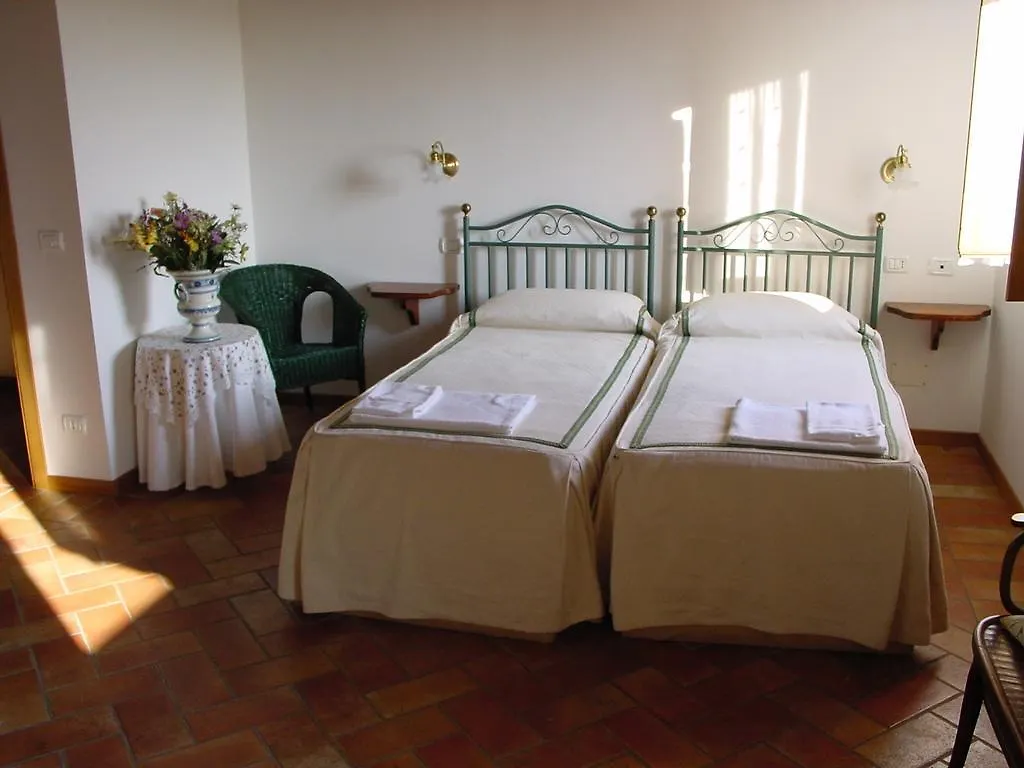 Farm stay Agriturismo Le Fornase Villa Castelnuovo del Garda